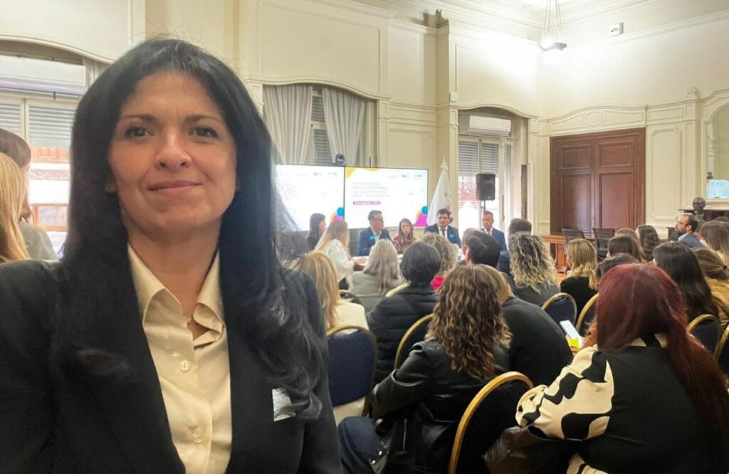 Justicia de faltas en congreso sobre riesgos en entornos digitales para niños, niñas y adolescentes